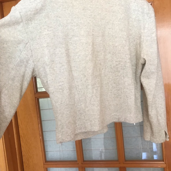 Beige blazer sz m or L - Picture 3 of 3